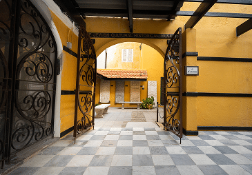 Entrance gates to the Jewish Cultural Historical Museum courtyard in Curaçao.